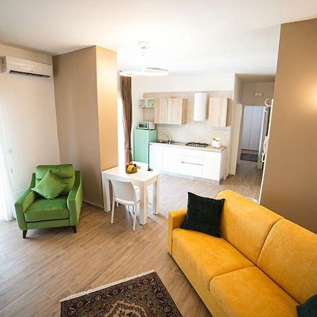 Chez Moi Apartment Foggia Ngoại thất bức ảnh