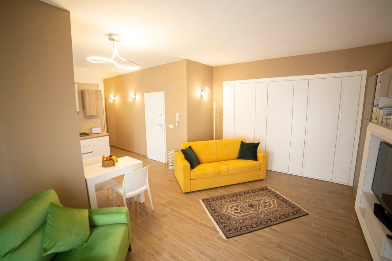 Chez Moi Apartment Foggia Ngoại thất bức ảnh