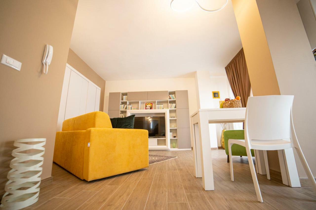 Chez Moi Apartment Foggia Ngoại thất bức ảnh