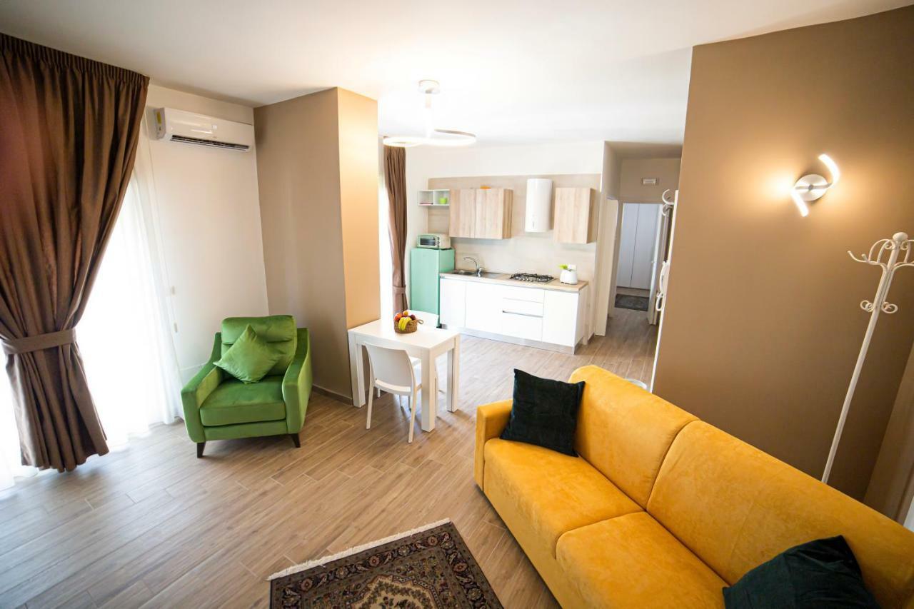 Chez Moi Apartment Foggia Ngoại thất bức ảnh